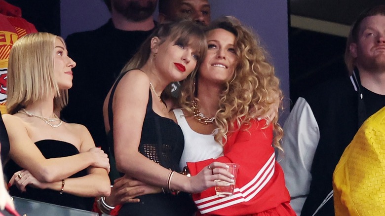 Taylor Swift hugging Blake Lively