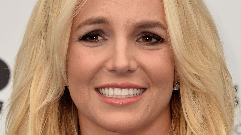 Britney Spears raising eyebrows