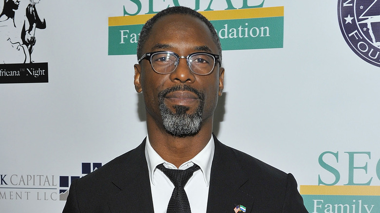 Isaiah Washington posing