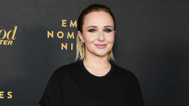 Hayden Panettiere slicked back hair