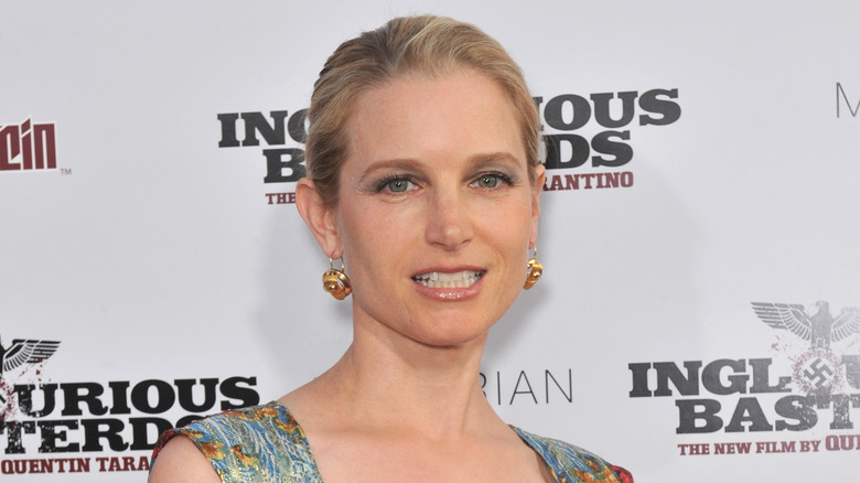 Is Bridget Fonda Related to Jane Fonda? Who is Bridget Fonda? Who is Jane Fonda? - News