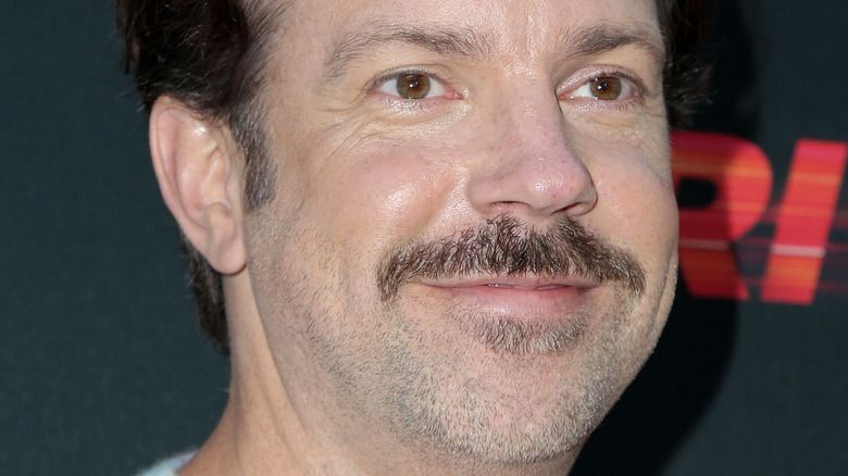 Jason Sudeikis smiling