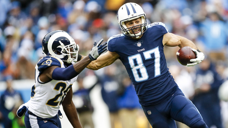 Eric Decker playing football