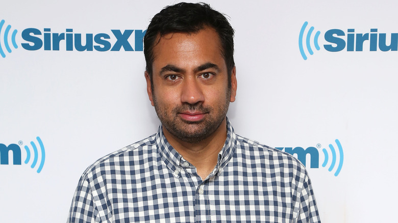 Kal Penn posing