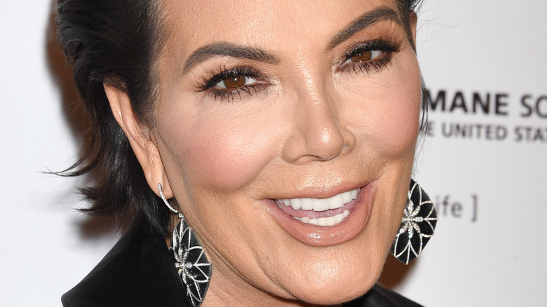 Kris Jenner flower earrings