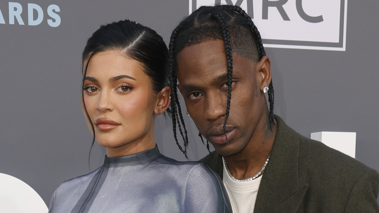 Kylie Jenner and Travis Scott posing