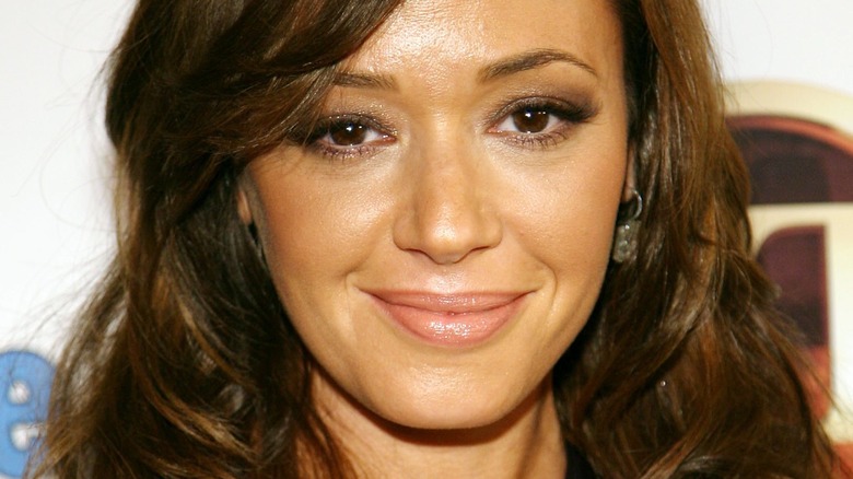 Leah Remini poses in 2006