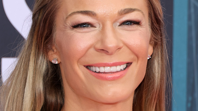 LeAnn Rimes smiling