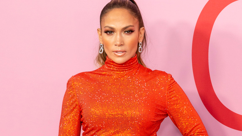 jennifer lopez pink background