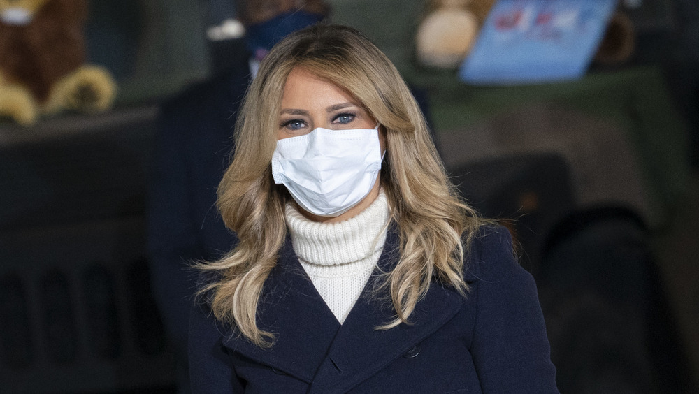 Melania Trump with a mask