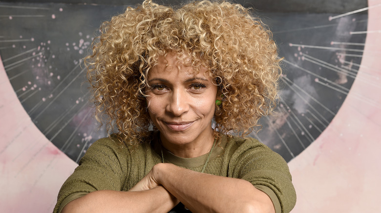 michelle hurd smiling 