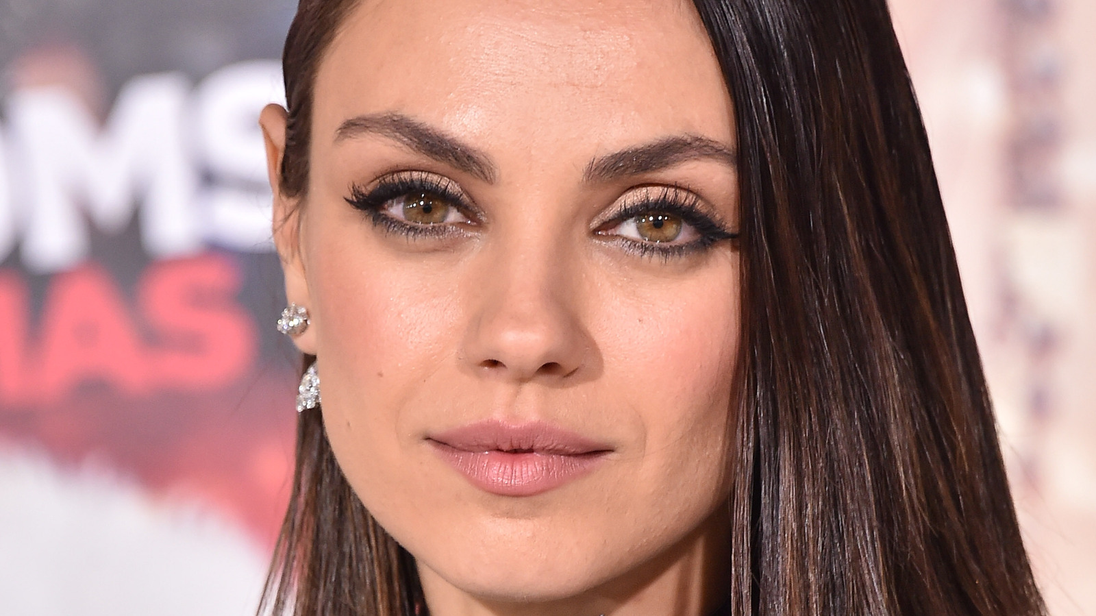 Why Mila Kunis And Ashton Kutcher Don't Show Their Kids On ...