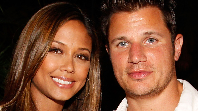 Nick and Vanessa Lachey smiling