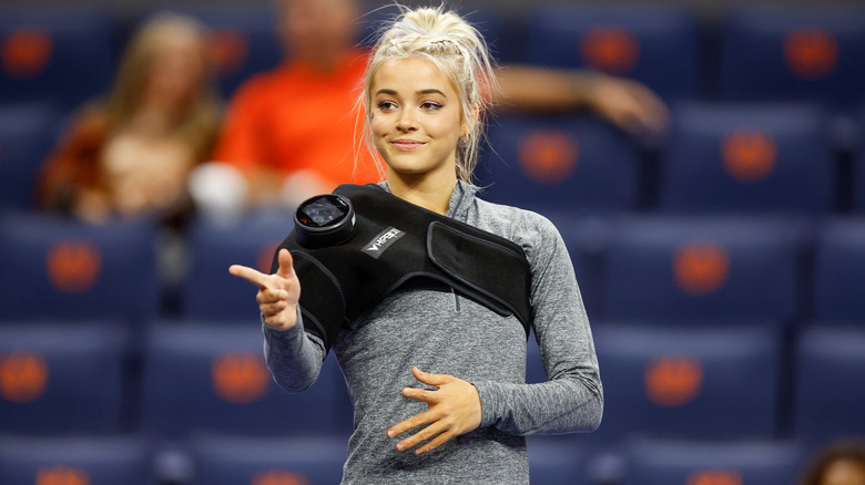 Olivia Dunne pointing