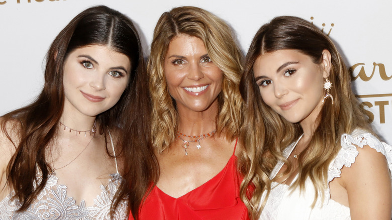Isabella Rose, Lori Loughlin, and Olivia Jade, Beverly Hills, 2017