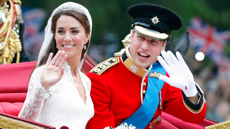 Prince William and Kate Middleton waving