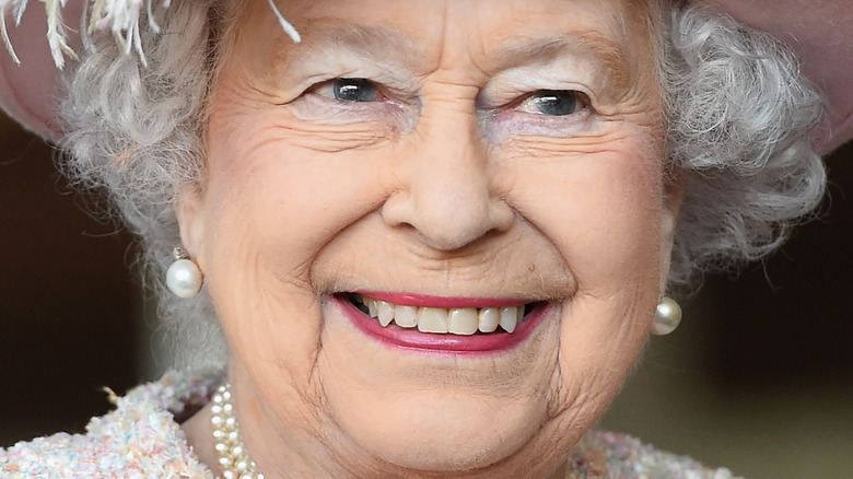 Queen Elizabeth pink lipstick