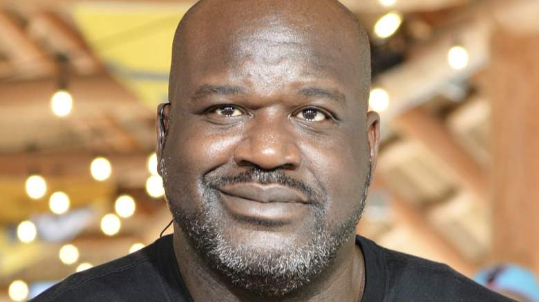 shaq appearing on a cooking show 