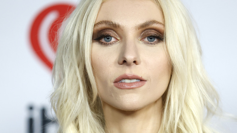 Taylor Momsen red carpet