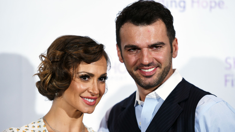 Karina Smirnoff and Tony Dovolani smiling