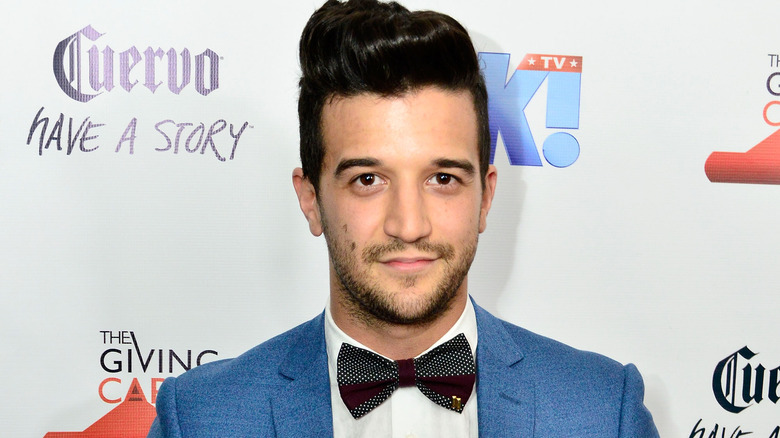 Mark Ballas posing