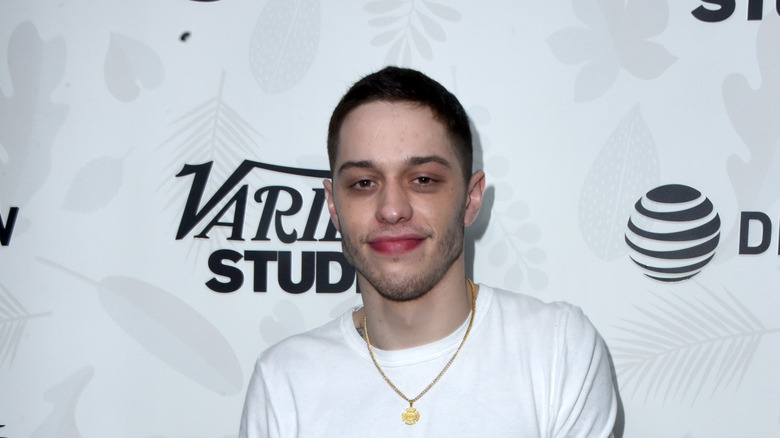 Pete Davidson posing