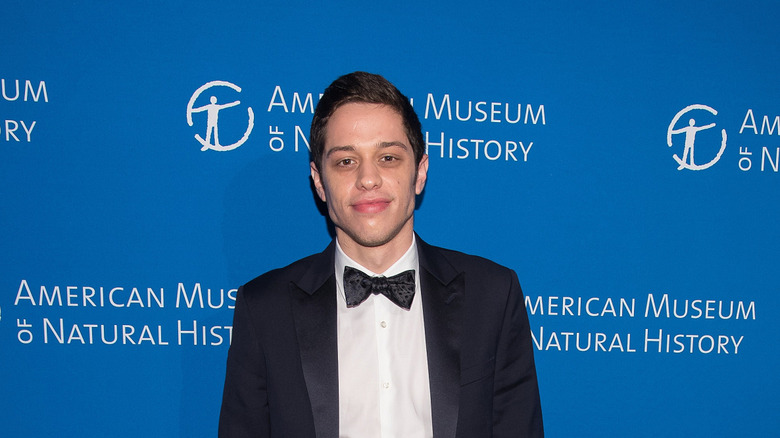 Pete Davidson posing