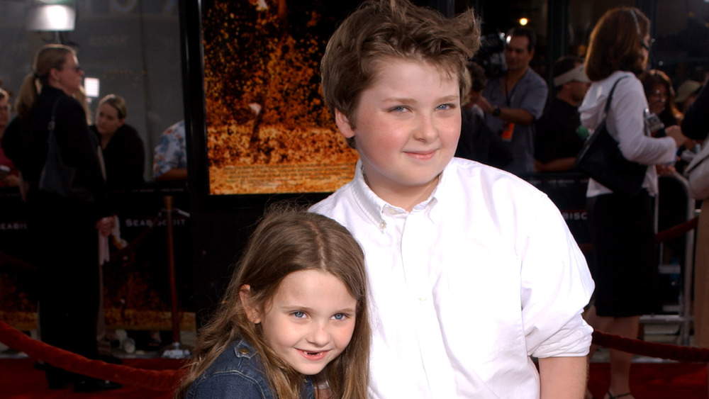 Young Abigail Breslin and Spencer Breslin smiling