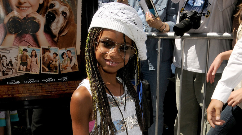 Willow Smith wearing sunglasses