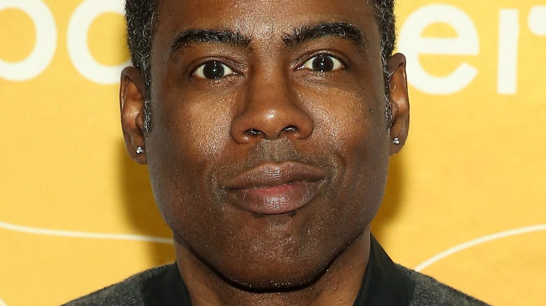 Chris Rock posing