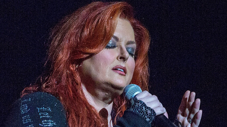 Wynonna Judd singing
