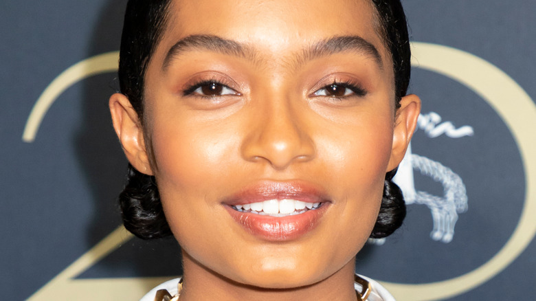 Yara Shahidi poses on the red carpet