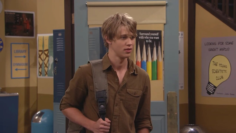 Austin Butler as George in "Wizards of Waverly Place"