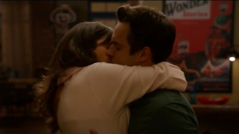 Nick and Jess kiss on New Girl